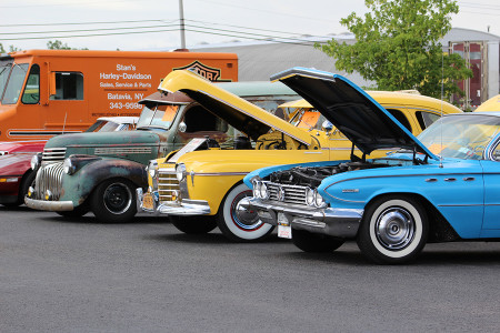 Stan's Cruise-In Car & Bike Show