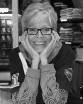 Annie McDowell