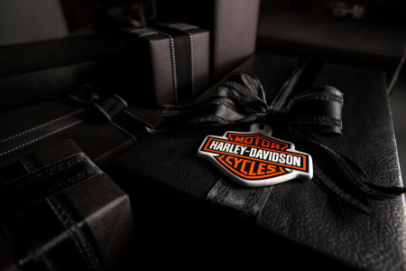 FREE GIFT WRAPPING