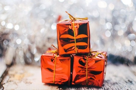 Last Minute Christmas Gifts and Ways to Spend Your Loyalty Points