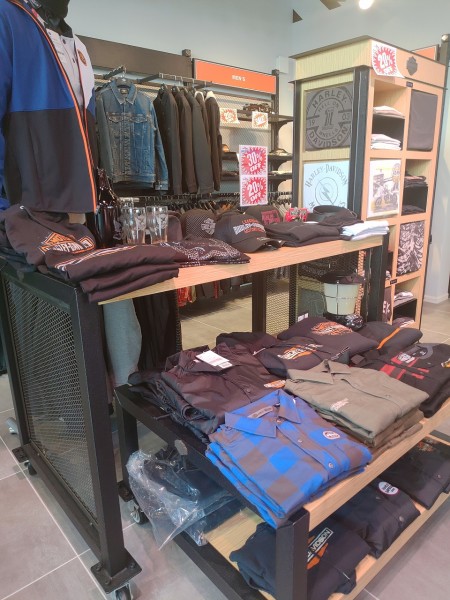 秋物ウェア続々入荷中!