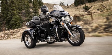 2020年 Tri Glide™ Ultra 展示中