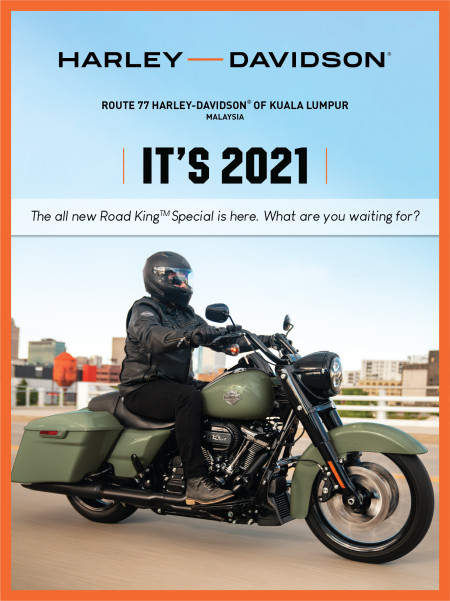 2021 Road King™ Special a custom bagger with top-of-the-line power and a commanding presence.