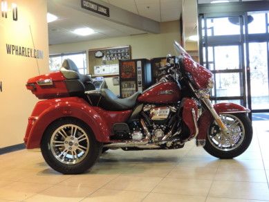 2021 Harley-Davidson® HD Trike FLHTCUTG Tri Glide® Ultra