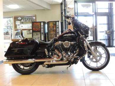 2016 Harley-Davidson® HD Touring FLHXS Street Glide® Special Stage IV Motor