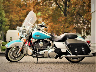 2016 Harley-Davidson® Road King® Classic