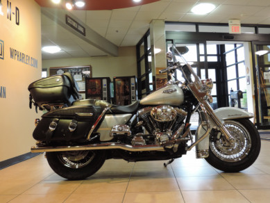 2006 Harley-Davidson HD Touring FLHRC Road King Classic