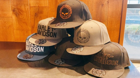 キャップ新入荷!