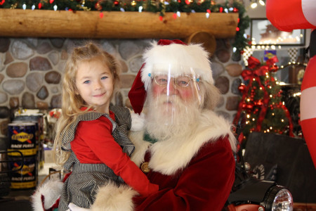 Photos With Santa & Mrs. Claus!
