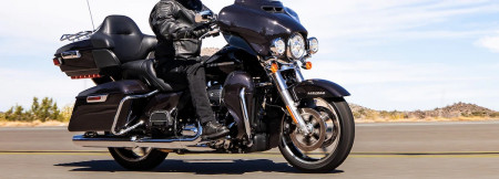 Test ride the 2021 Harley-Davidson® Ultra Limited near Brooksville FL