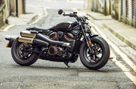 SPORTSTER S