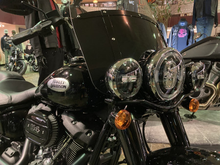 FLHCSの展示車が登場!