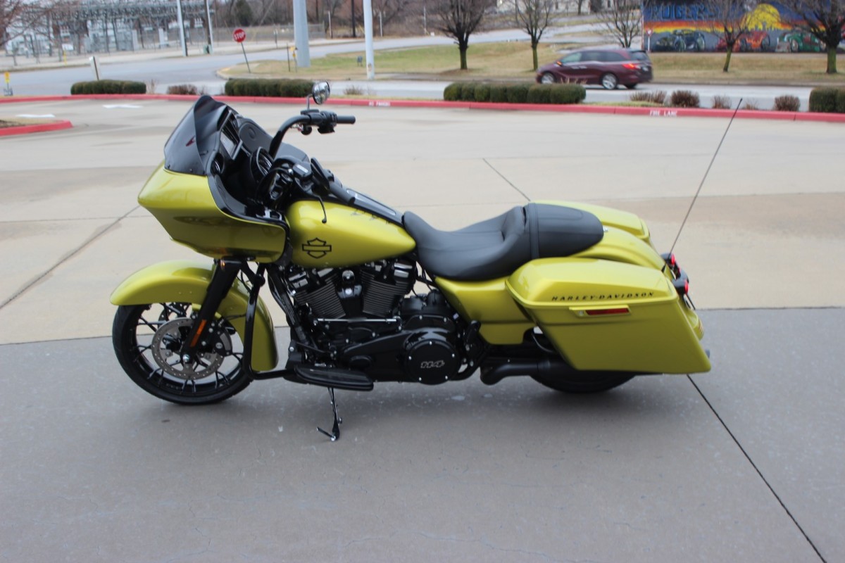 test kings road eye Road  Pig Glide® Davidson® Trail Harley  Special
