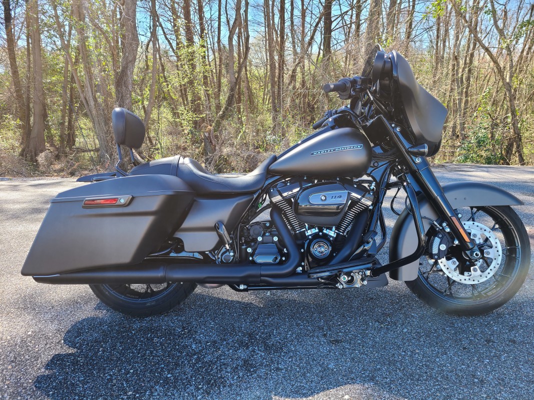 river rock grey denim road glide