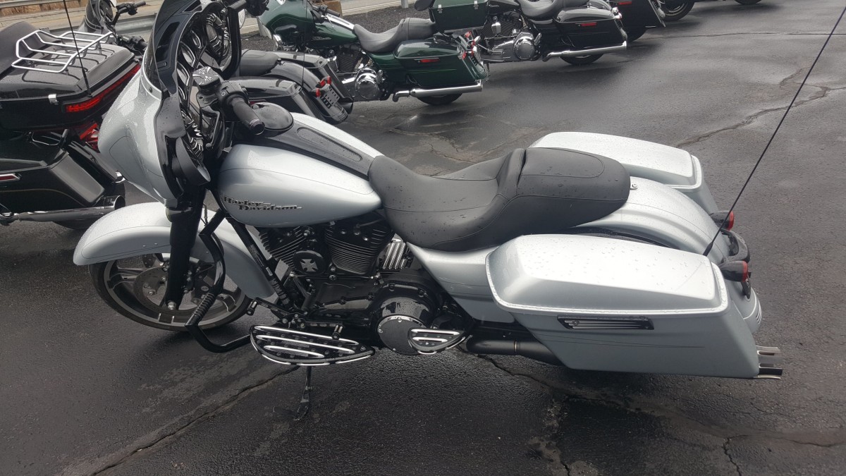114 street glide