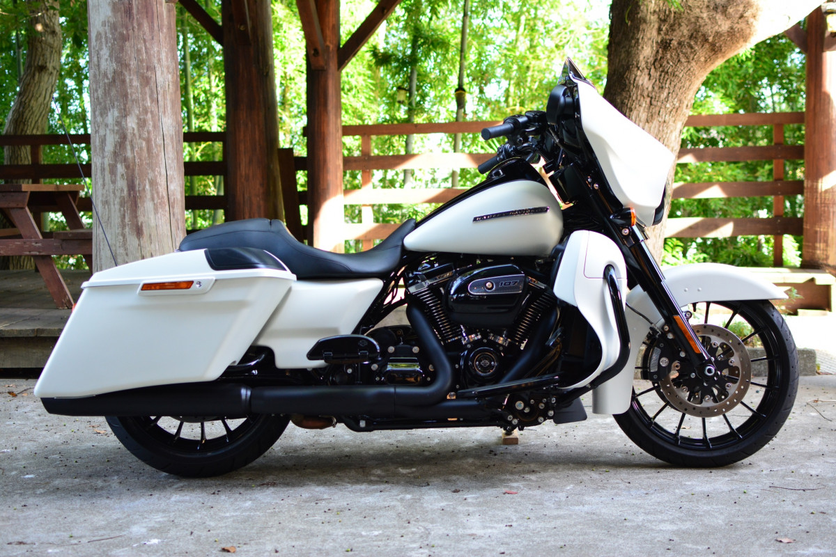 2018 Harley-Davidson® Street Glide 