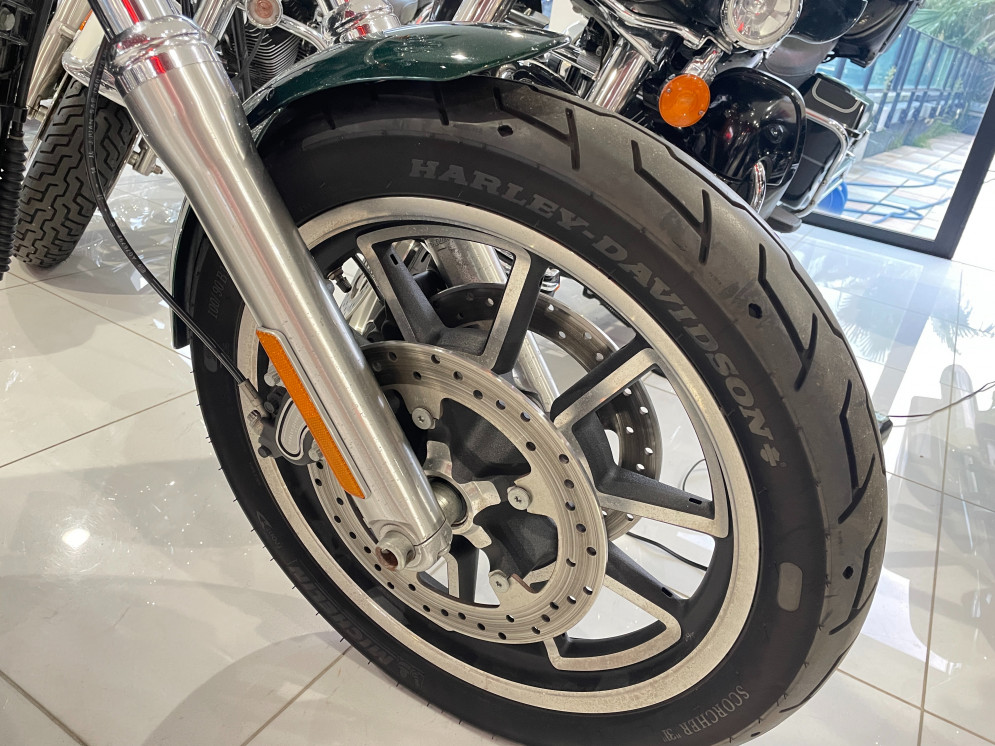 ハーレーFXDFSE純正ヘッドライト ダブルライト ツイン デュアル ヘッド