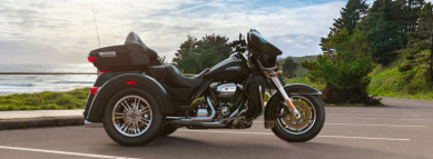 2019 Harley-Davidson<sup>®</sup> Tri Glide<sup>®</sup> Ultra Black