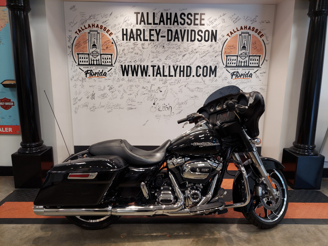 Used 2020 HarleyDavidson Street Glide Motorcycle For Sale In