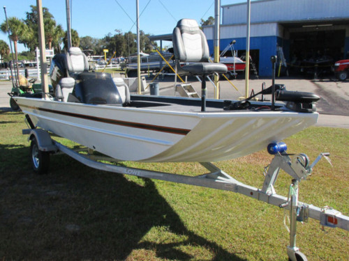 2022 Lowe Boats 18' Legacy thumbnail
