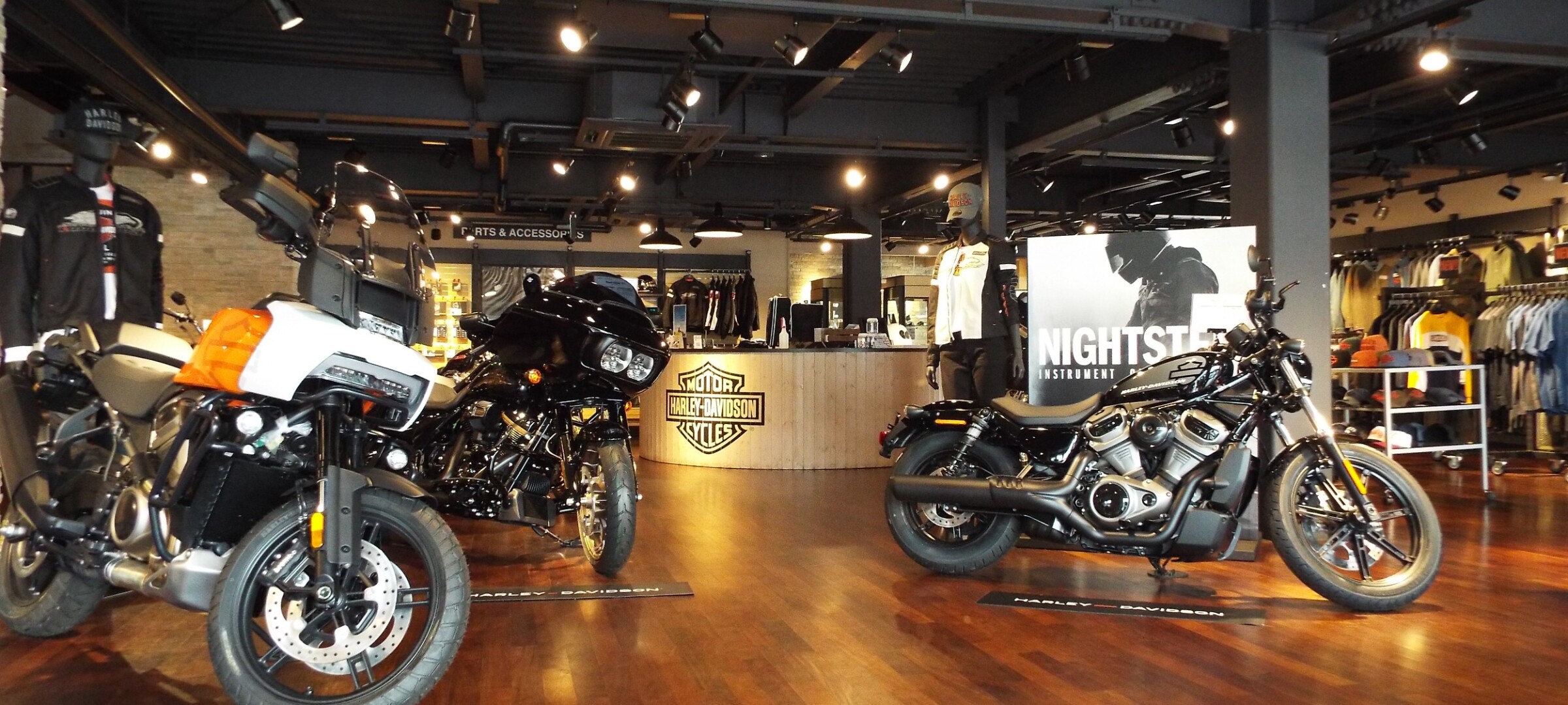 ハーレーダビッドソン正規販売店 Harley Davidson 知立