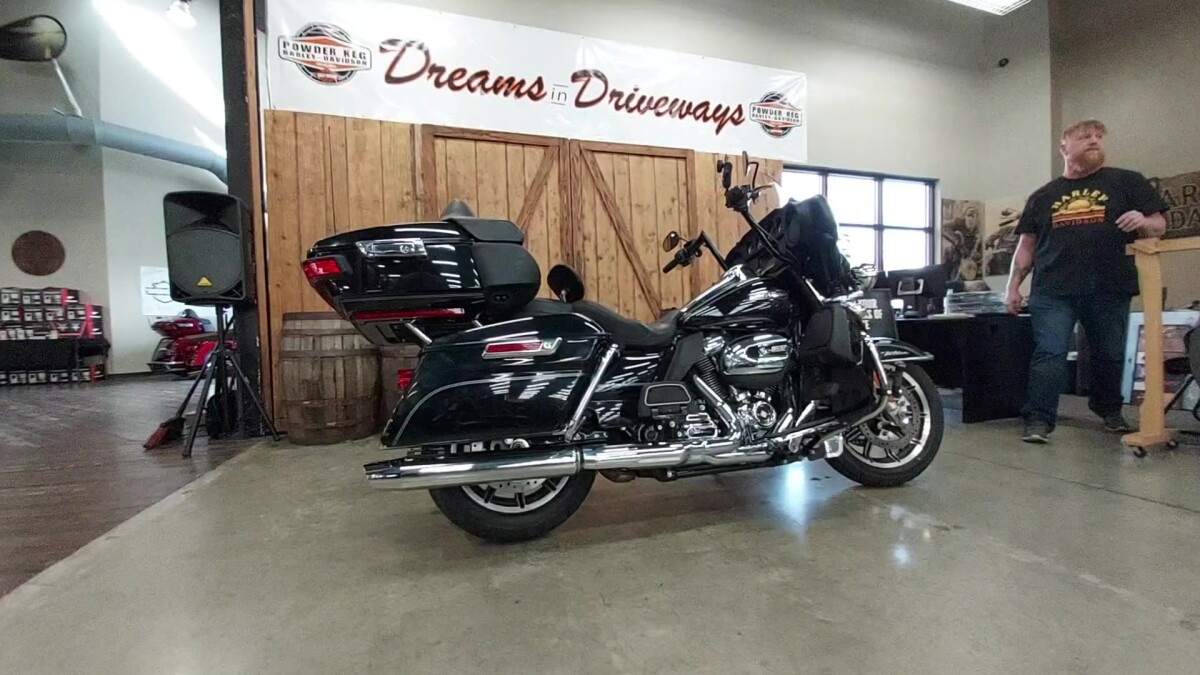 Electra Glide® Ultra Classic® Powder Keg HarleyDavidson