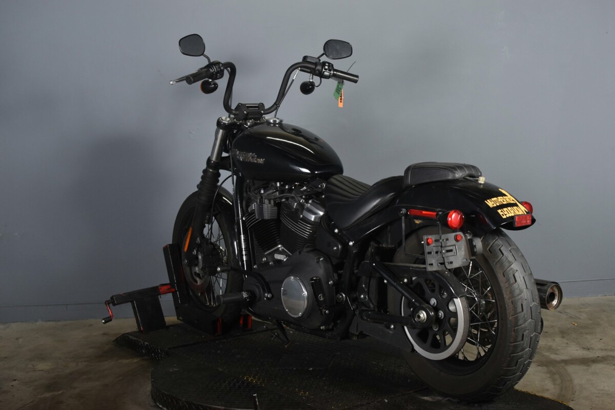 2020 Harley-Davidson Street Bob FXBB - Photo 6