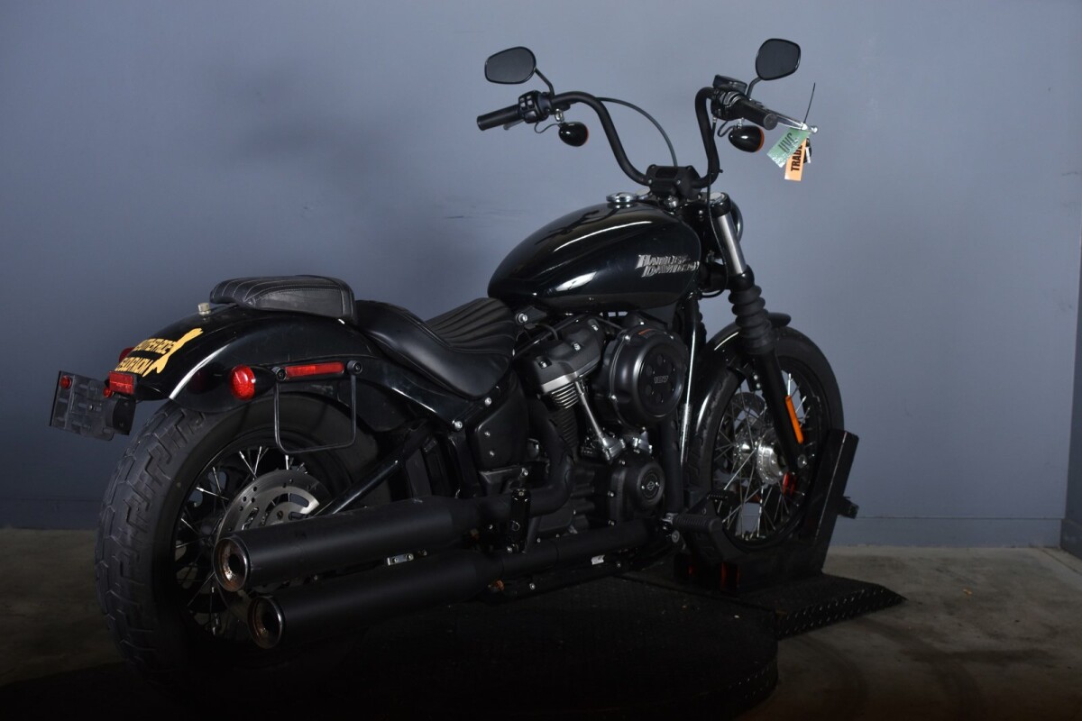 2020 Harley-Davidson Street Bob FXBB - Photo 10