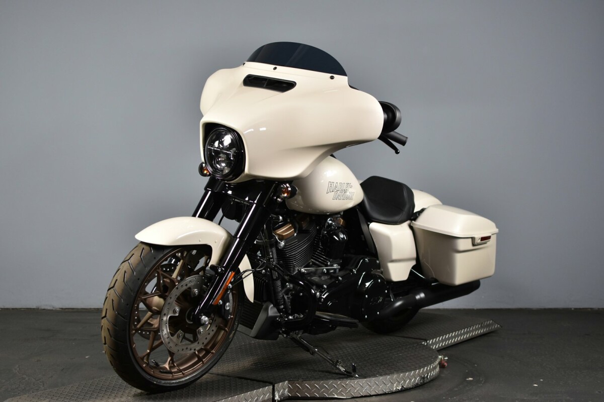 2023 Harley-Davidson Street Glide ST FLHXST - Photo 4