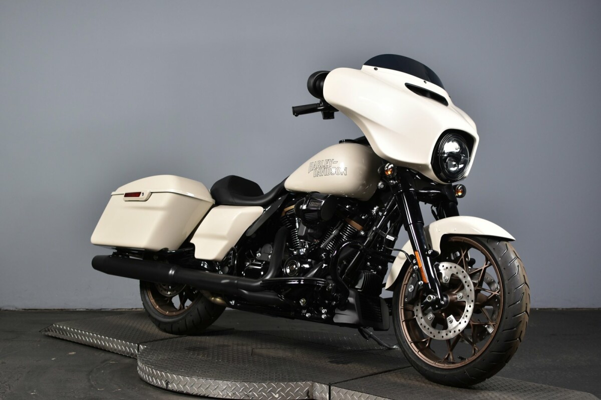 2023 Harley-Davidson Street Glide ST FLHXST - Photo 2