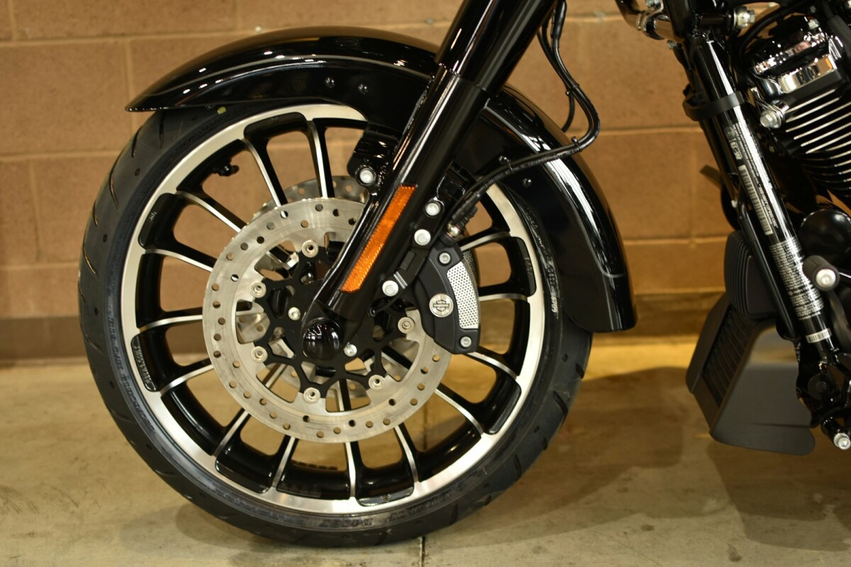2023 Harley-Davidson Road Glide 3 FLTRT - Photo 3