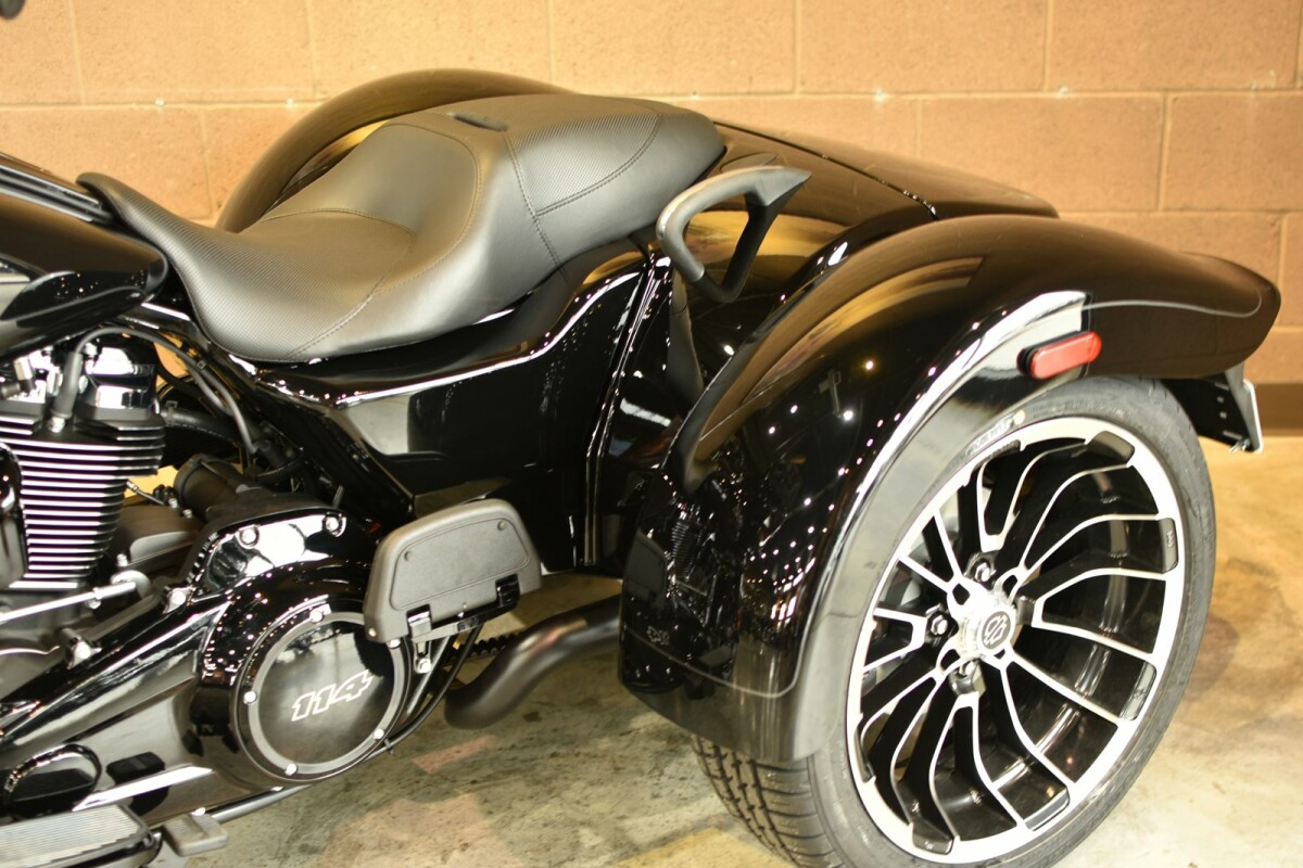 2023 Harley-Davidson Road Glide 3 FLTRT - Photo 8