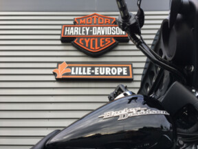 FLHX 2014 Street Glide<sup>®</sup> thumb 0