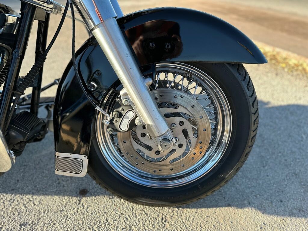 2005 Harley-Davidson Electra Glide Ultra Classic Exclusive - Vivid Black - Photo 4