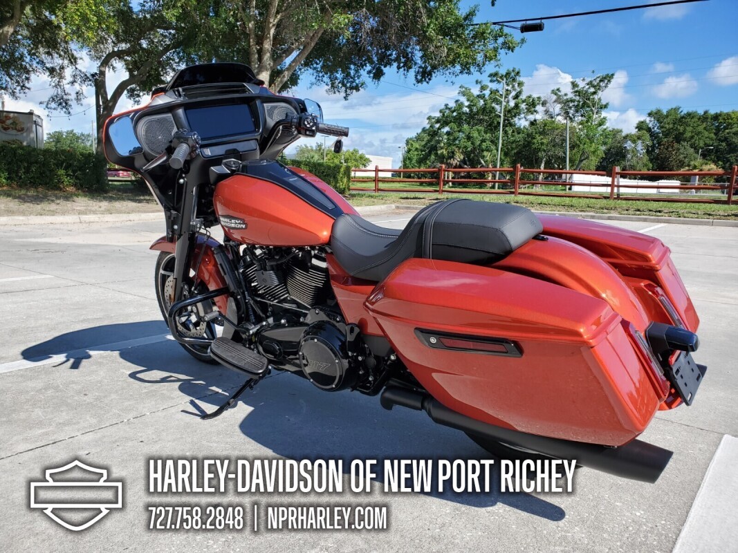 2024 Harley-Davidson Street Glide - Photo 9
