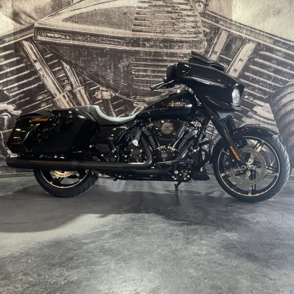  2024 TOURING STREET GLIDE 1923