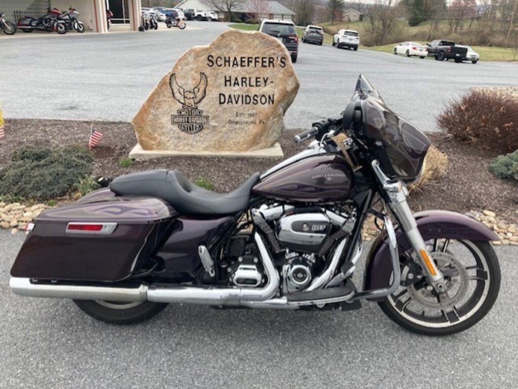 2017 Harley-Davidson Street Glide Special FLHXS Hard Candy Purple