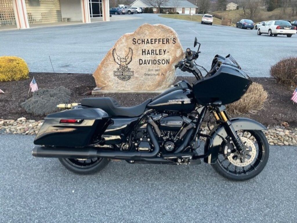 2019 Harley-Davidson Road Glide Special FLTRXS Vivid Black