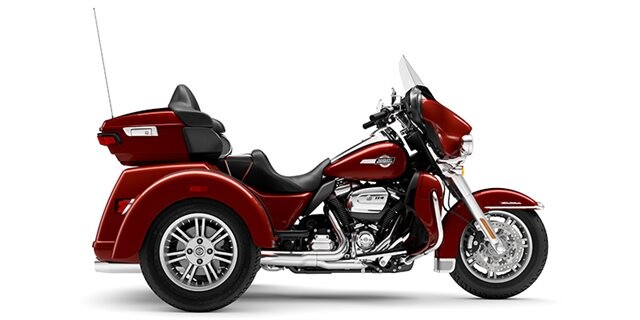 FLHTCUTG 2024 Tri Glide Ultra - Photo 9