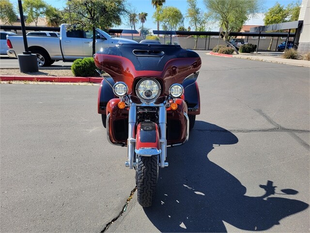 FLHTCUTG 2024 Tri Glide Ultra - Photo 7