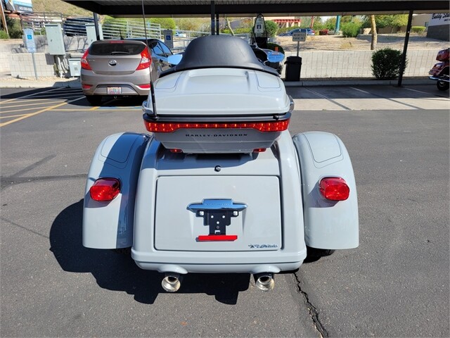 FLHTCUTG 2024 Tri Glide Ultra - Photo 4