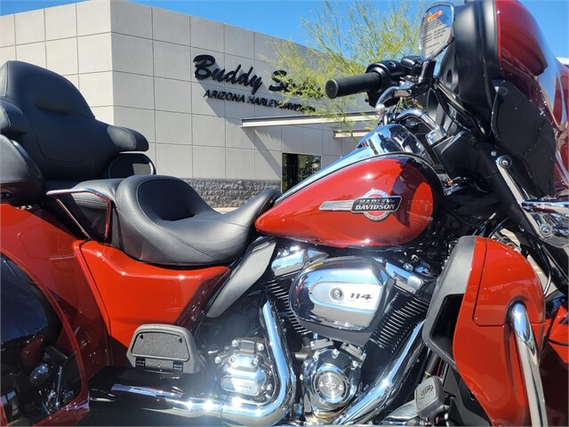 FLHTCUTG 2024 Tri Glide Ultra - Photo 3