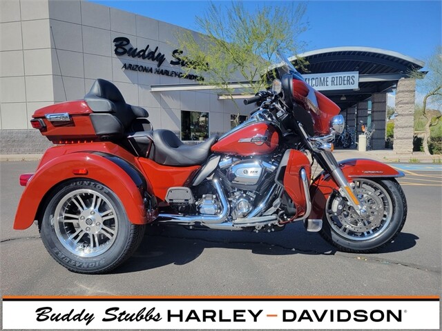 FLHTCUTG 2024 Tri Glide Ultra - Photo 2