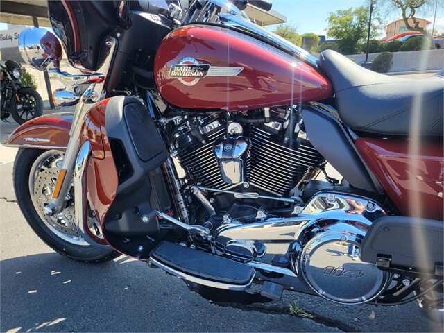 FLHTCUTG 2024 Tri Glide Ultra - Photo 5
