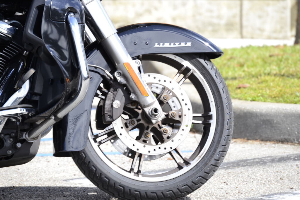 Road Glide Limited - Photo 4