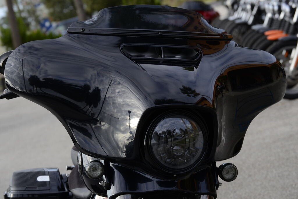 CVO Street Glide - Photo 7