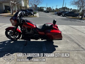 2025 Harley-Davidson<sup>®</sup> Street Glide® thumb 0