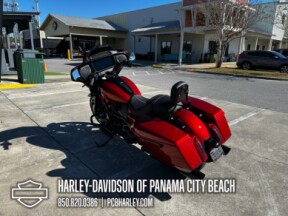 2025 Harley-Davidson<sup>®</sup> Street Glide® thumb 1