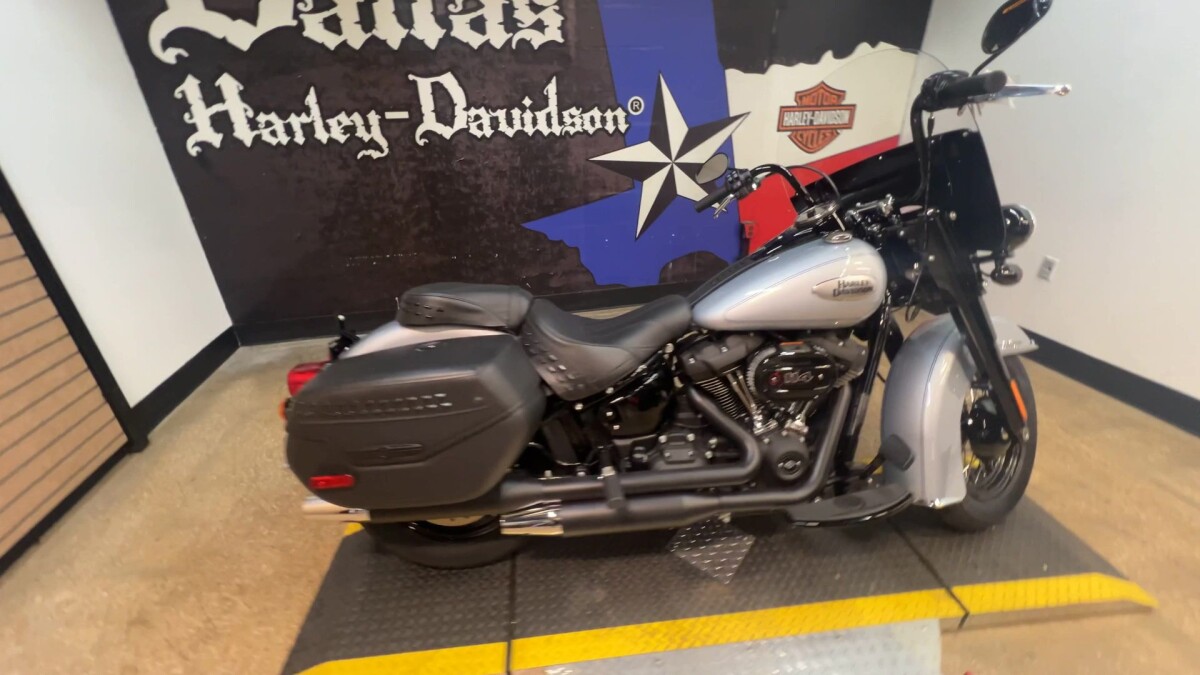 2024 Harley-Davidson Heritage Classic FLHCS - Photo 6