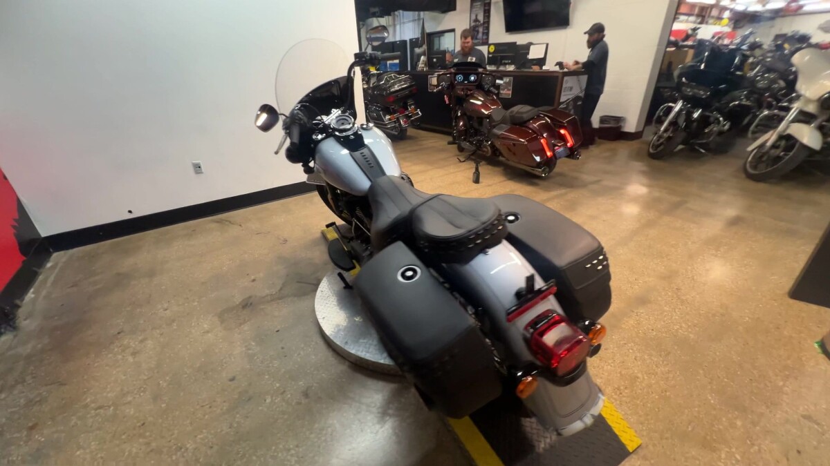 2024 Harley-Davidson Heritage Classic FLHCS - Photo 4
